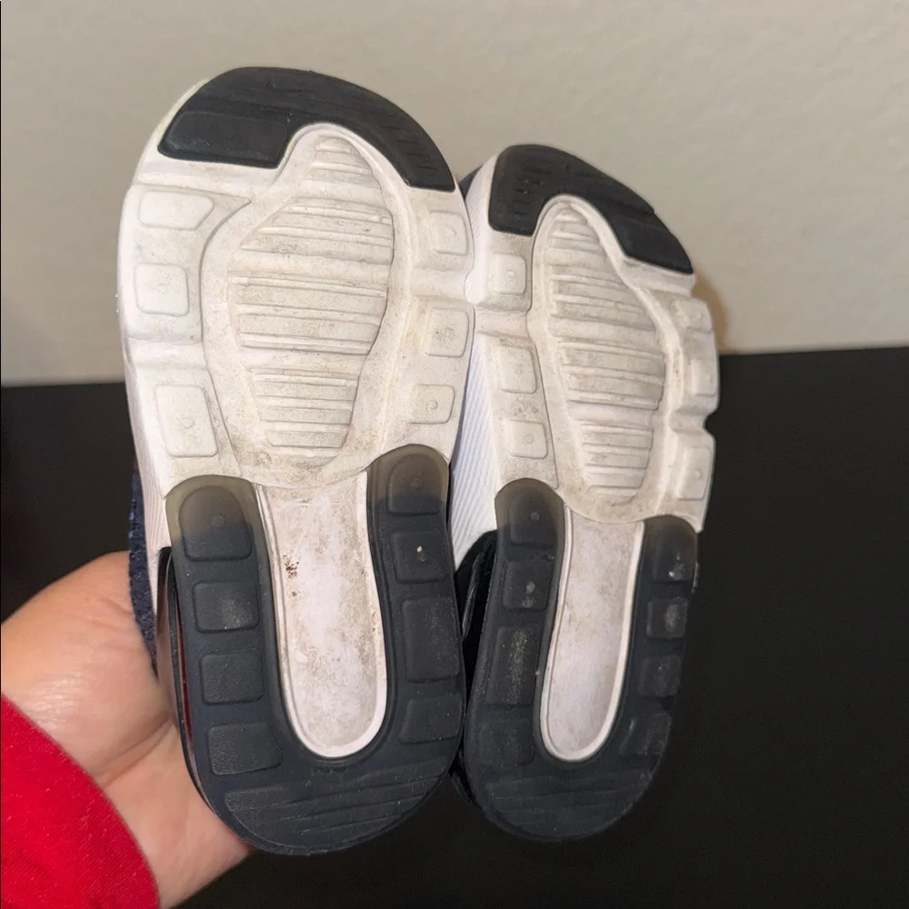 Nike Air Max 270 Navy and Black Toddler Sneaker - Picture 6 of 7